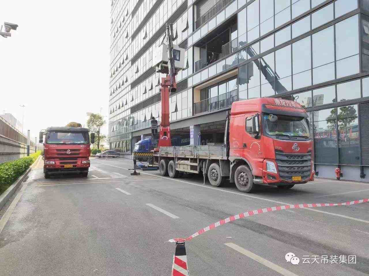 云天吊装集团施工案例0501.jpg
